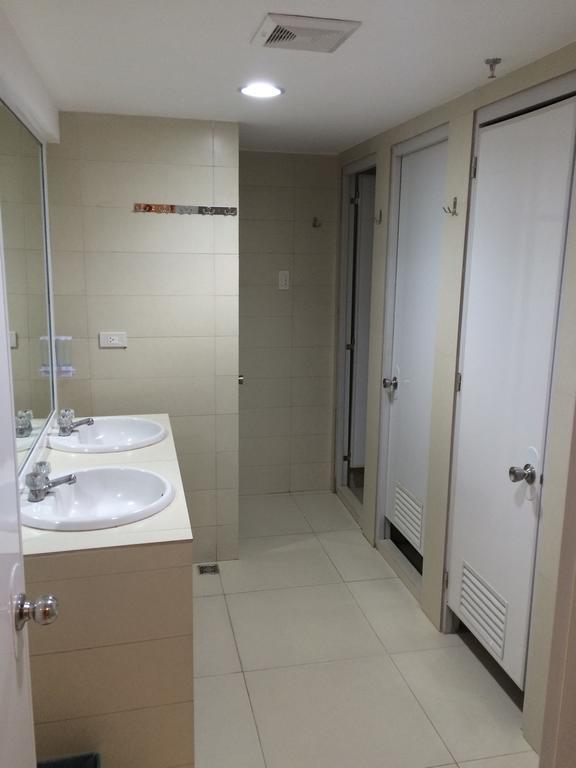 Stone House Hotel Pasay Rum bild
